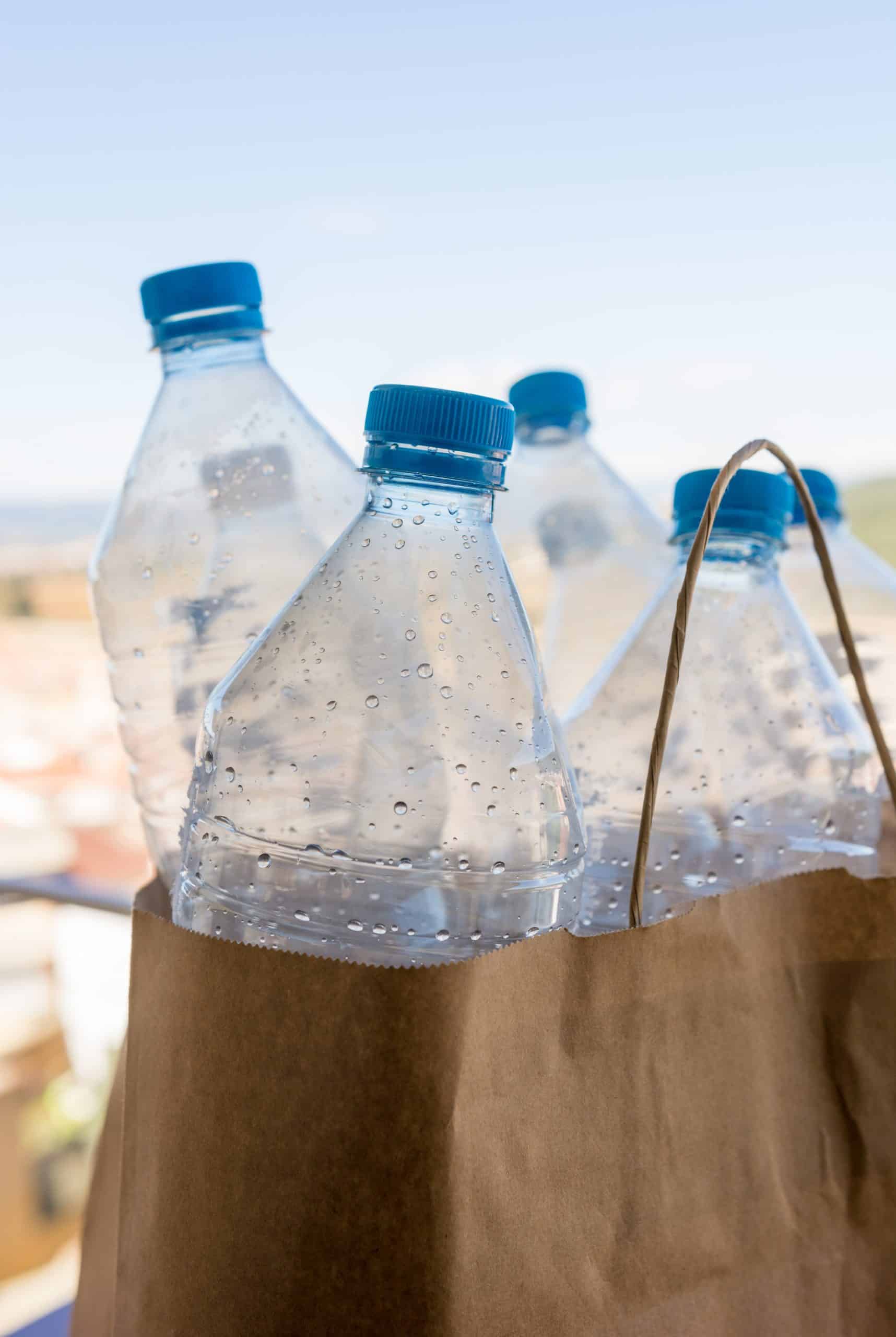 eau contaminée plastique